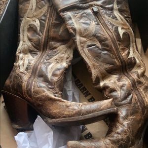 Dan Post Jilted Knee Western boots size 8 in distressed Chestnut